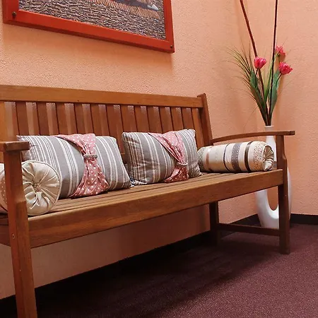 Quick Palace Отель Нуаель-Годо