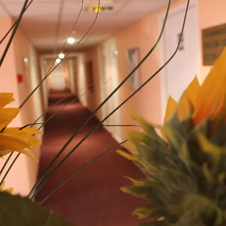 Ξενοδοχείο Quick Palace