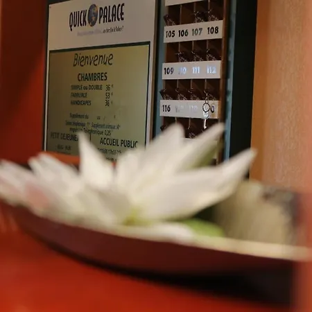 Quick Palace Ξενοδοχείο 2*